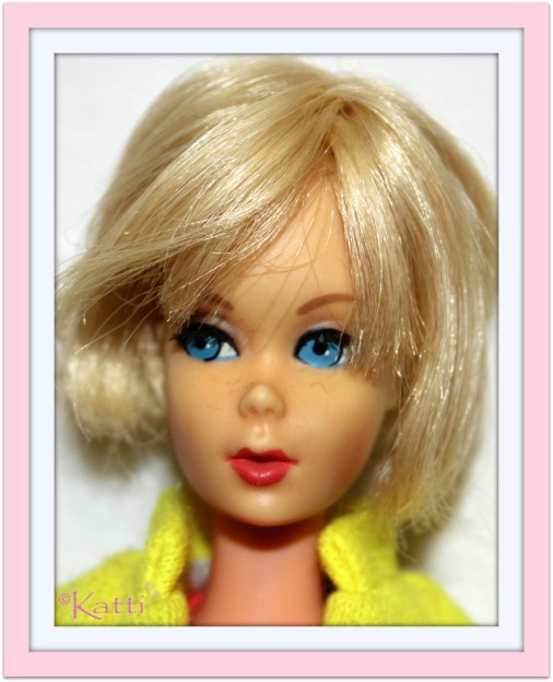 Twist n' Turn MOD Barbies, TNT Hair Fair Barbie is dressed …